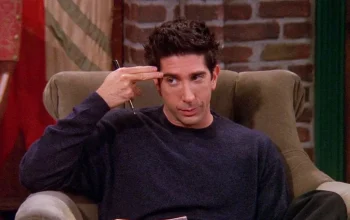 Ross Geller – Nerdy Comedian and Fashion Experimenter